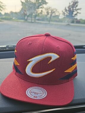 Cleveland Cavs Snapback Hat Mitchell & Ness‎